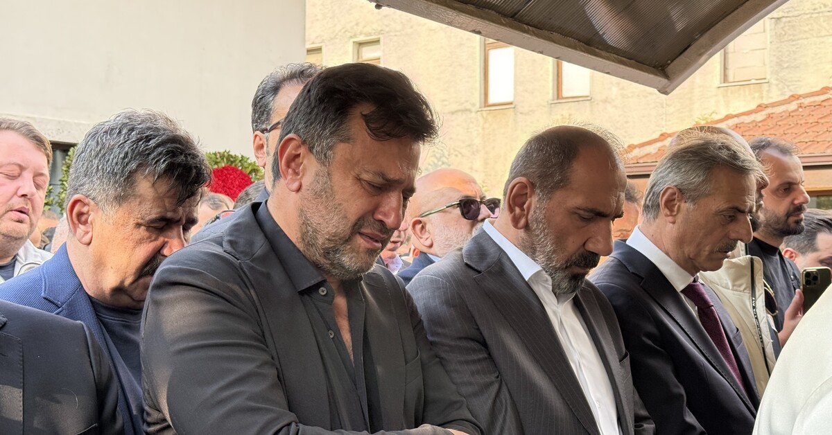 Bülent Uygun kızına gözyaşlarıyla veda etti