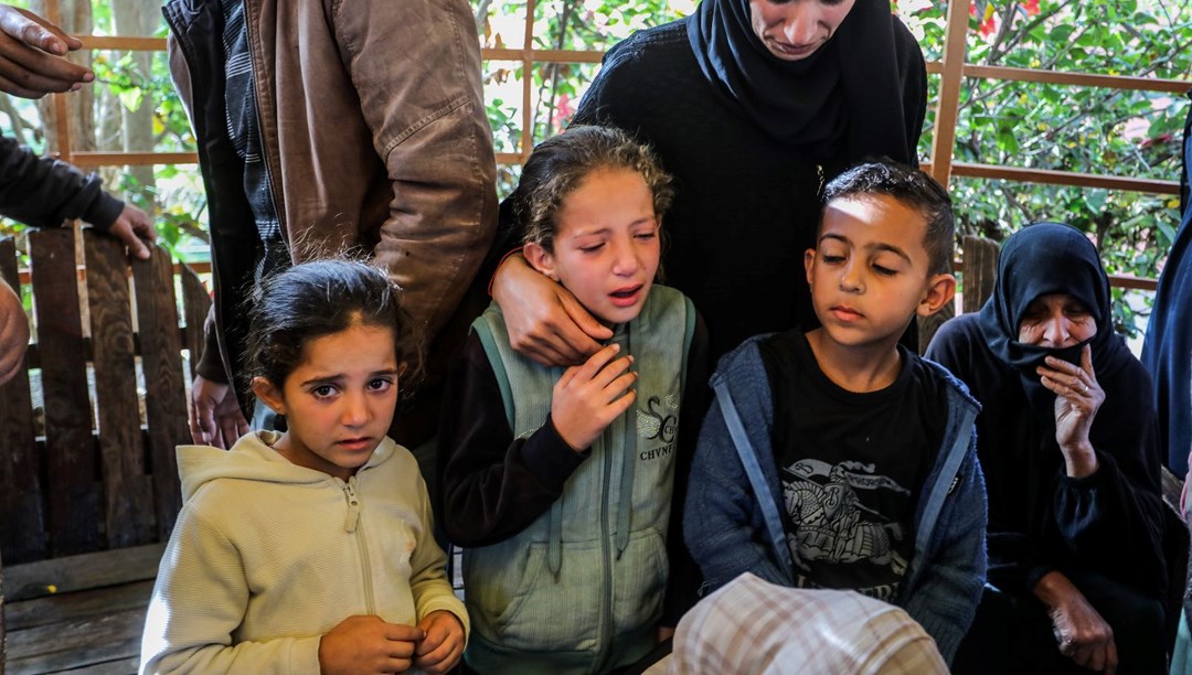 Gazze’de can kaybı 52 bin 400’e yükseldi