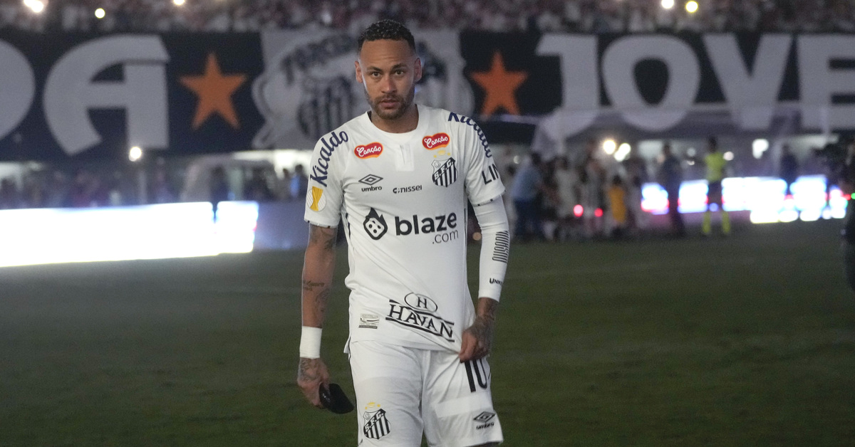 Neymar gözyaşlarıyla sahayı terk etti!