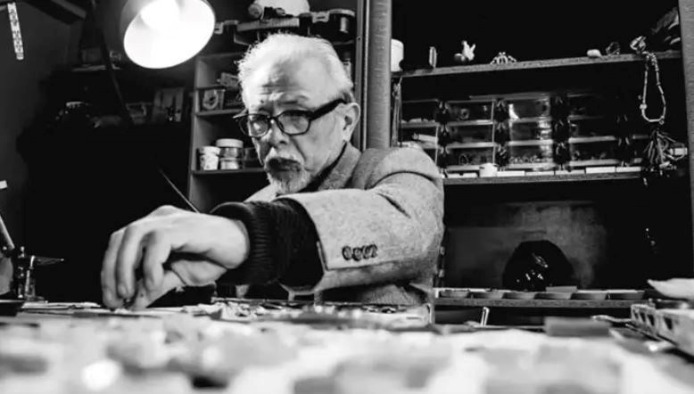 Sedefkar Zafer Karazeybek hayatını kaybetti
