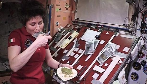 Uzayda yemek üretimi testi: ”Biftek isteyen, yazıcıdan bastıracak”