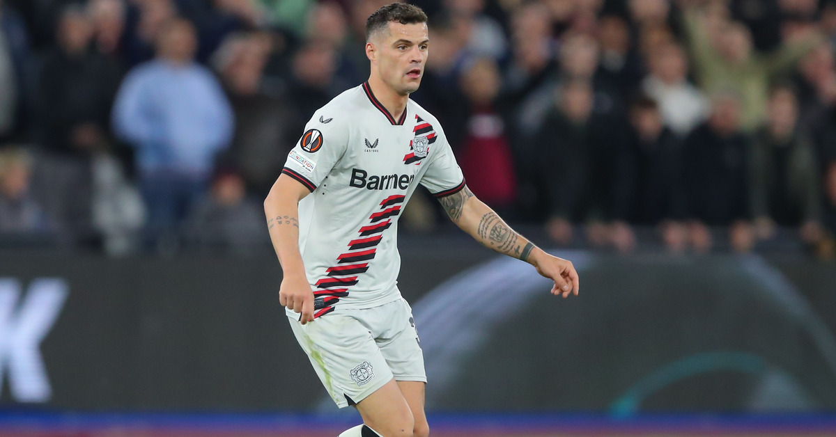 Xhaka’da yalnız değil!