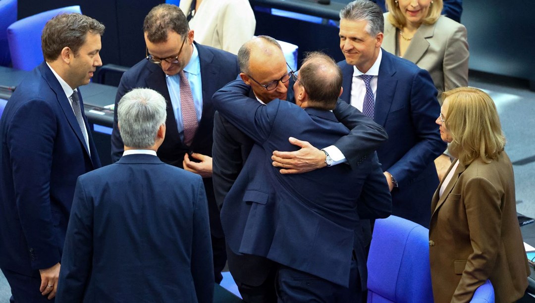 Almanya’da Friedrich Merz ikinci turda başbakan seçildi