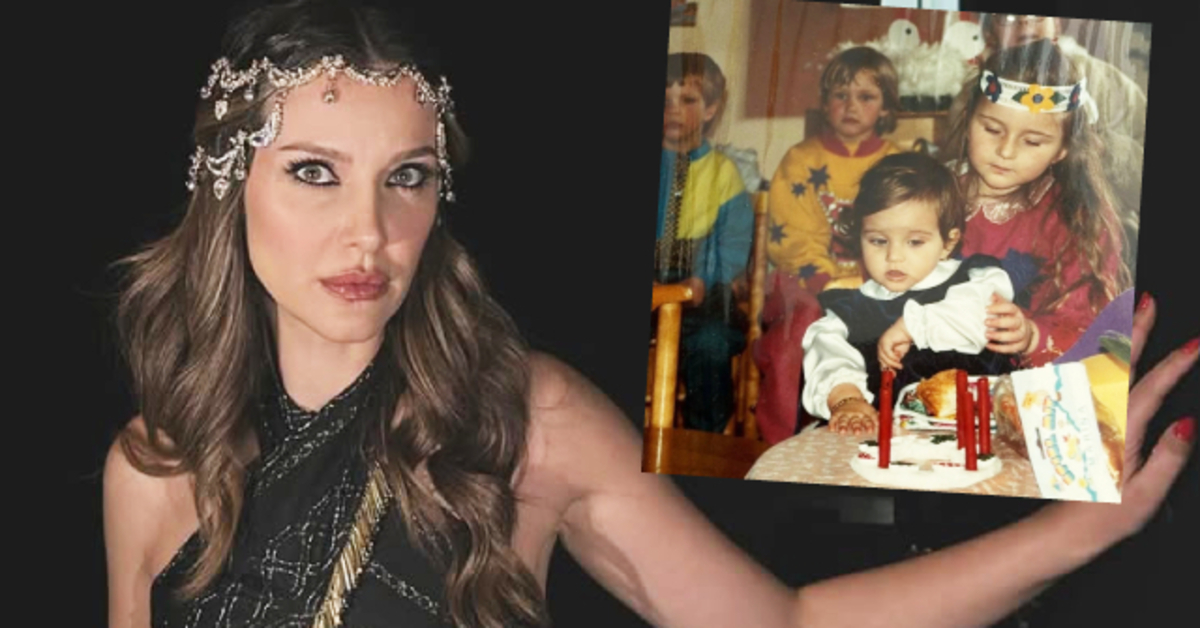 Çocukluk fotoğraflarını paylaştı
