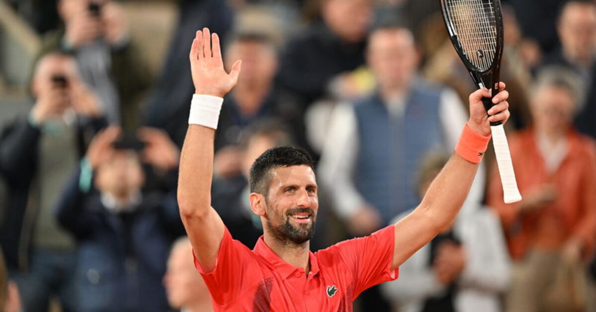 Djokovic zorlanmadan 2. turda!