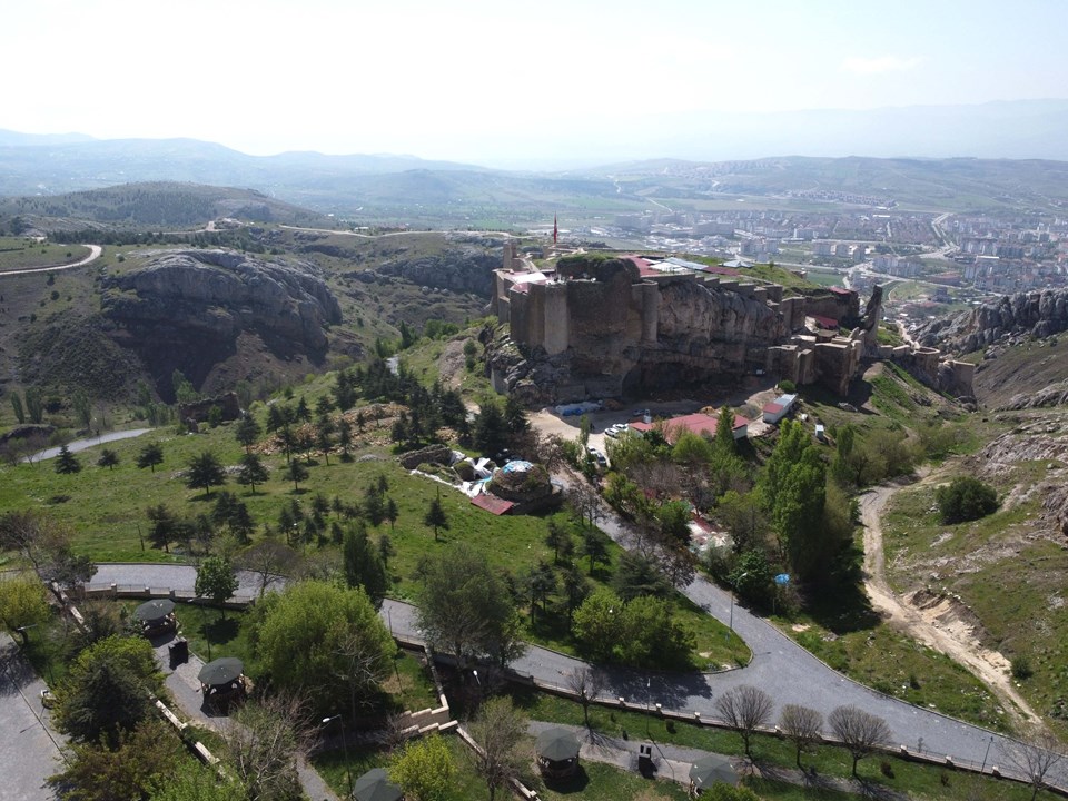 Elazığ’daki Harput Kalesi’nde kazı sezonu başladı