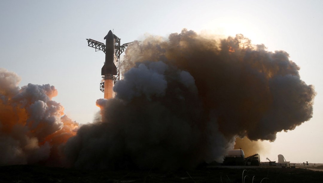 En güçlü roket: Starship 9’uncu kez test edildi, 30 dakika sonra kontrolden çıktı