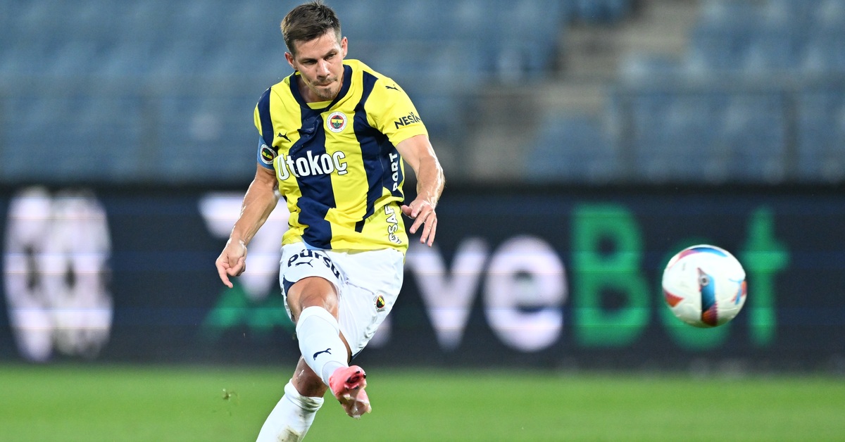 Fenerbahçe’ye geri dönüyor!