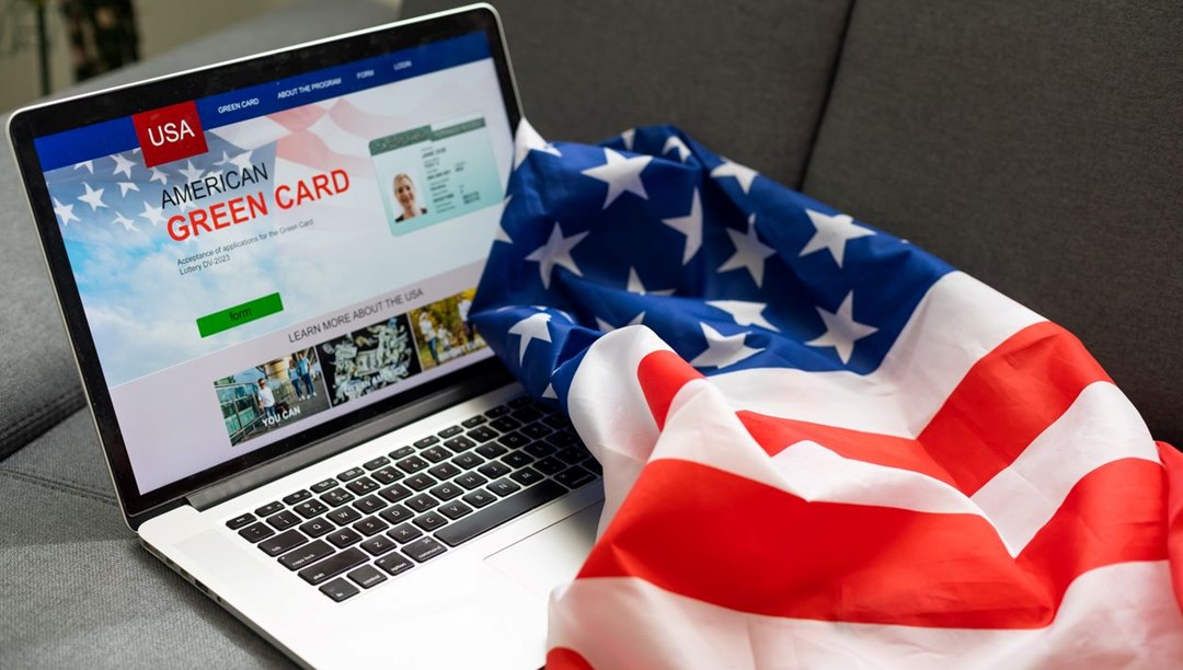 Green Card sonuçları 2025 sorgulama ekranı (dvprogram.state.gov): Green Card başvuru sonuçları ne zaman, saat kaçta açıklanacak?