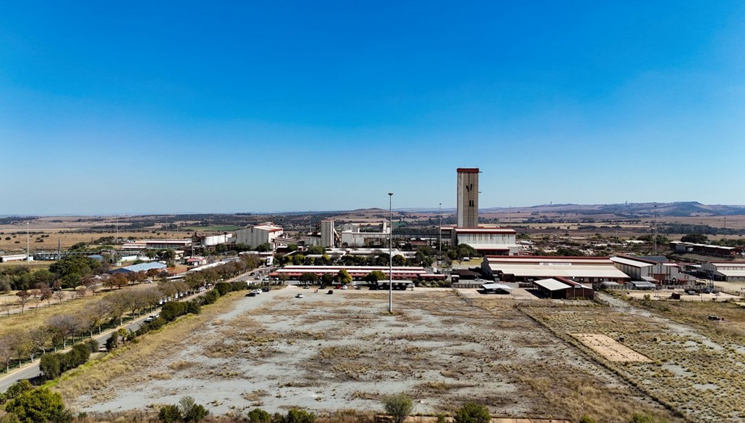 Güney Afrika’da 260 işçi altın madeninde mahsur kaldı
