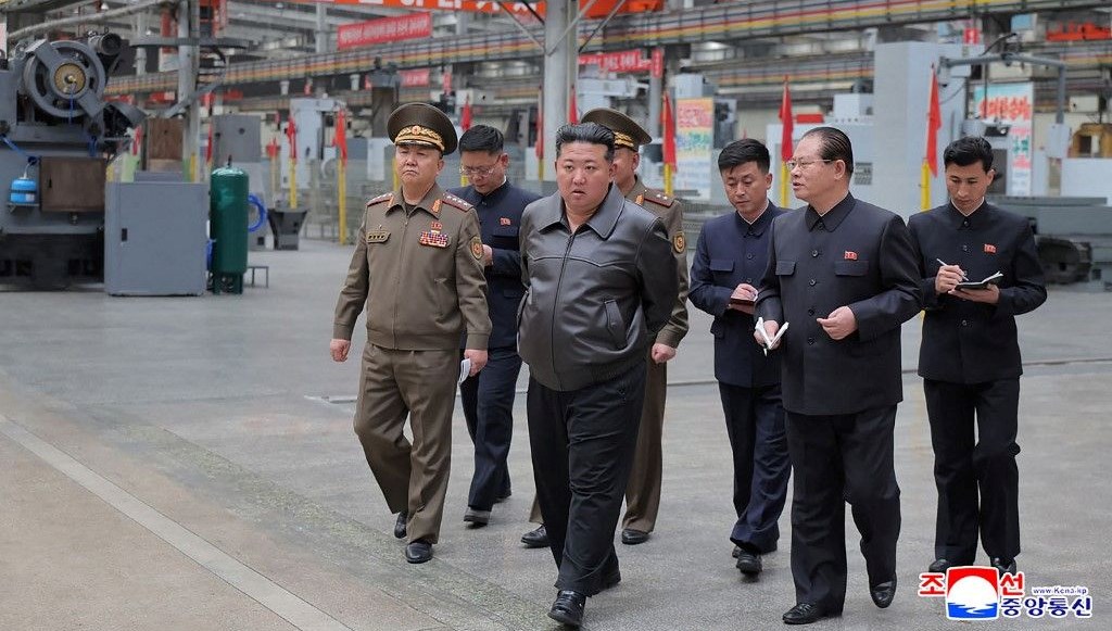 Kim Jong Un’dan top mermisi için talimat: Kuzey Kore mi Rusya mı kullanacak?