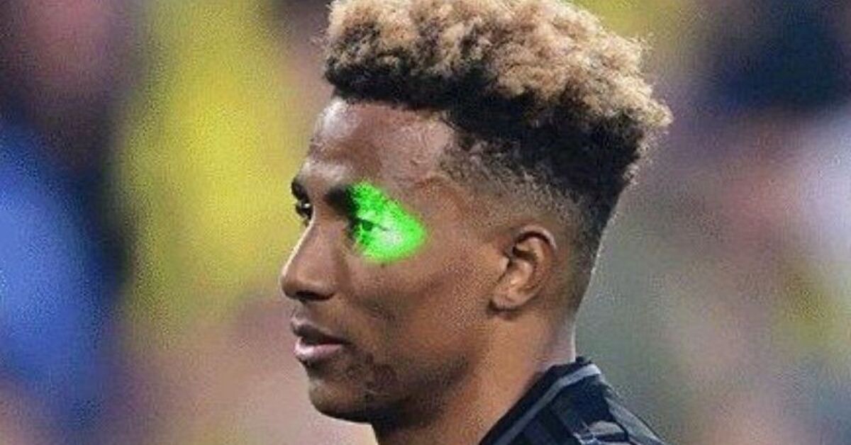 Lazer tutan taraftar gözaltında!