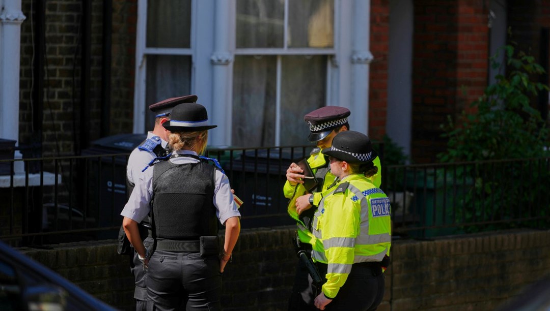 Londra’da bıçaklı saldırı: 5 kişi yaralandı, şüpheli aranıyor