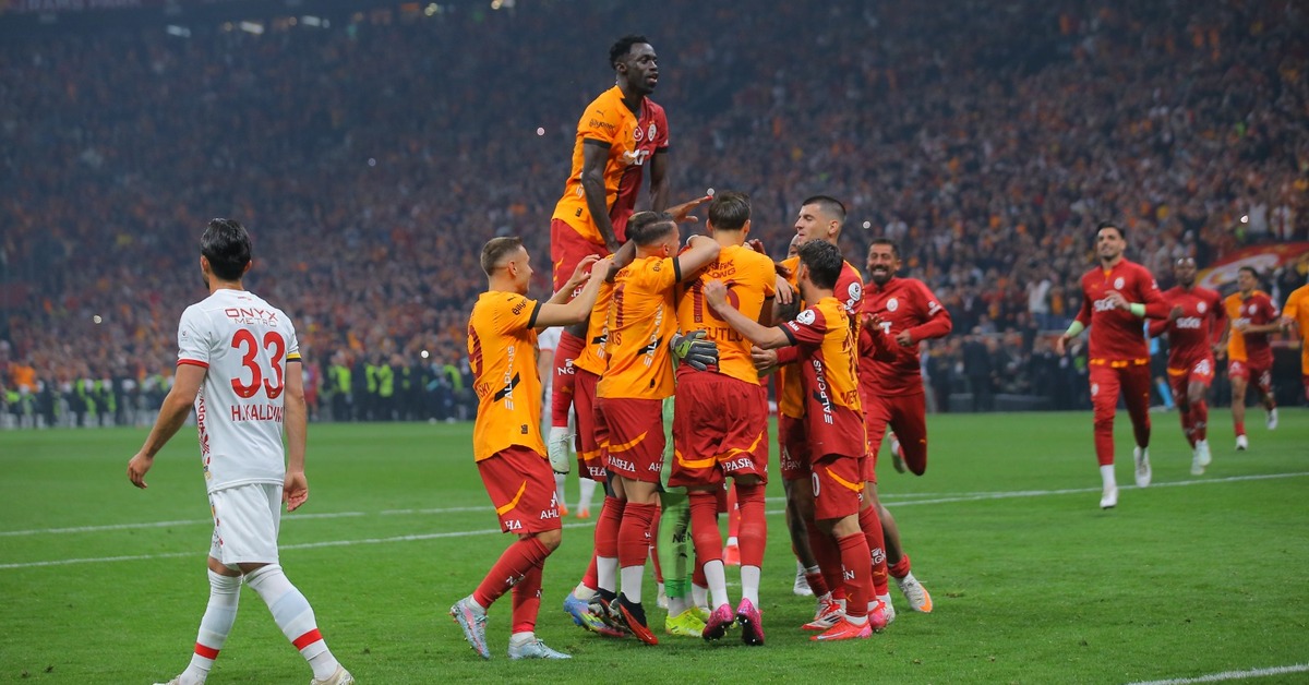 Şampiyon son maçına çıkıyor!