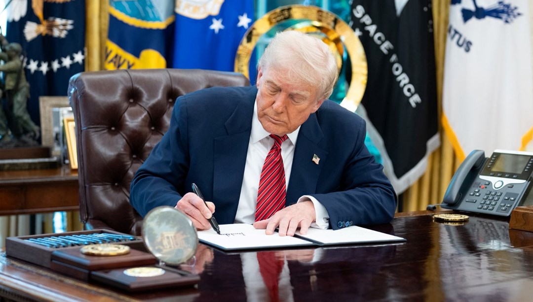 Trump: İngiltere ile çığır açan bir anlaşma yaptık