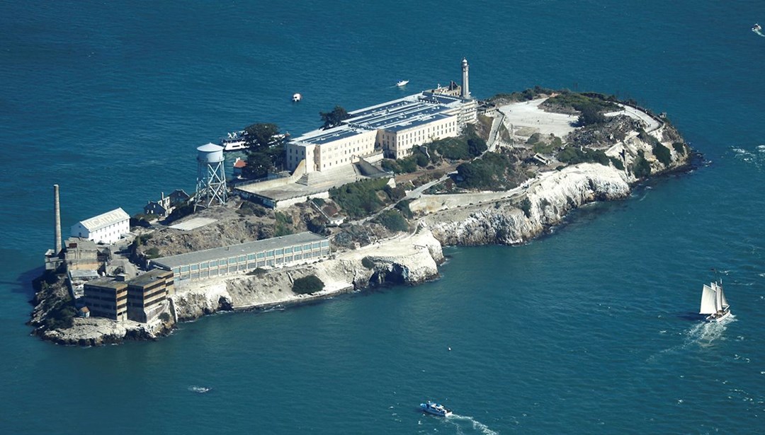 Trump talimat verdi: Alcatraz azılı suçlular için açılıyor