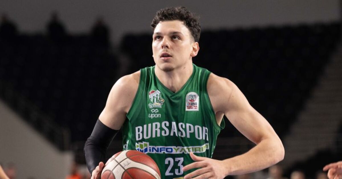 A.Efes, Sarper D.Mutaf’ı transfer etti
