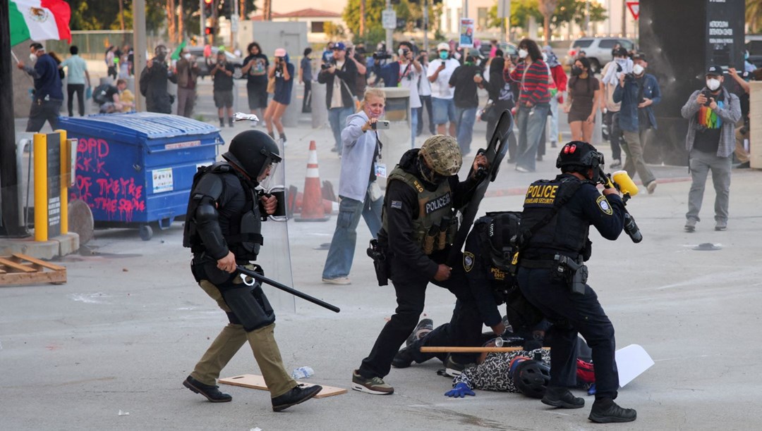 ABD’de toplu göçmen gözaltısı: Los Angeles sokakları karıştı