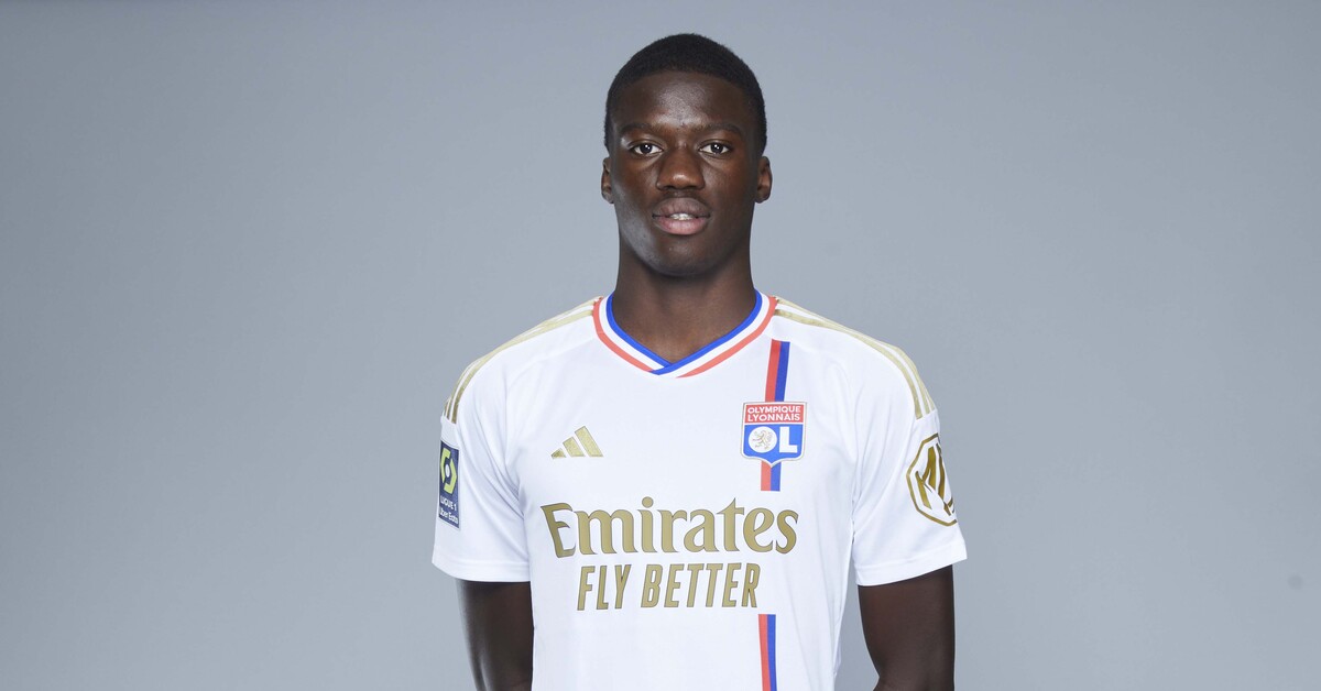 Chelsea, Mamadou Sarr’ı açıkladı!