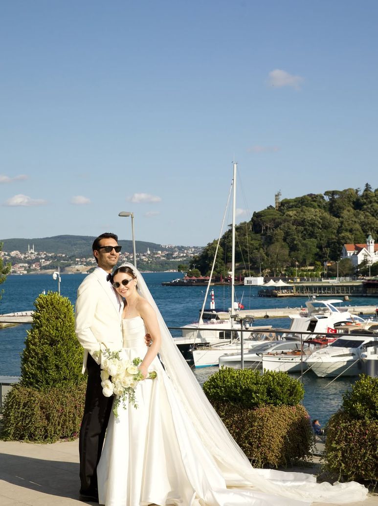 Düğününden fotoğraflar yayımladı