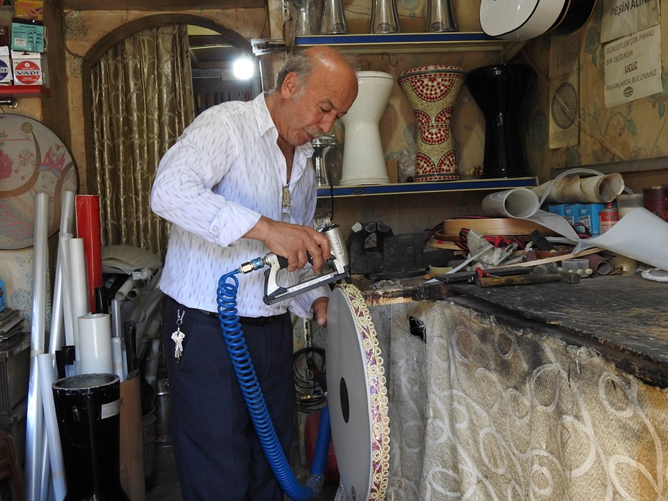 Gaziantep’te 50 yıldır baba mesleğini sürdürüyor: ”Türkiye’de ve dünyada büyük çığır açtık”
