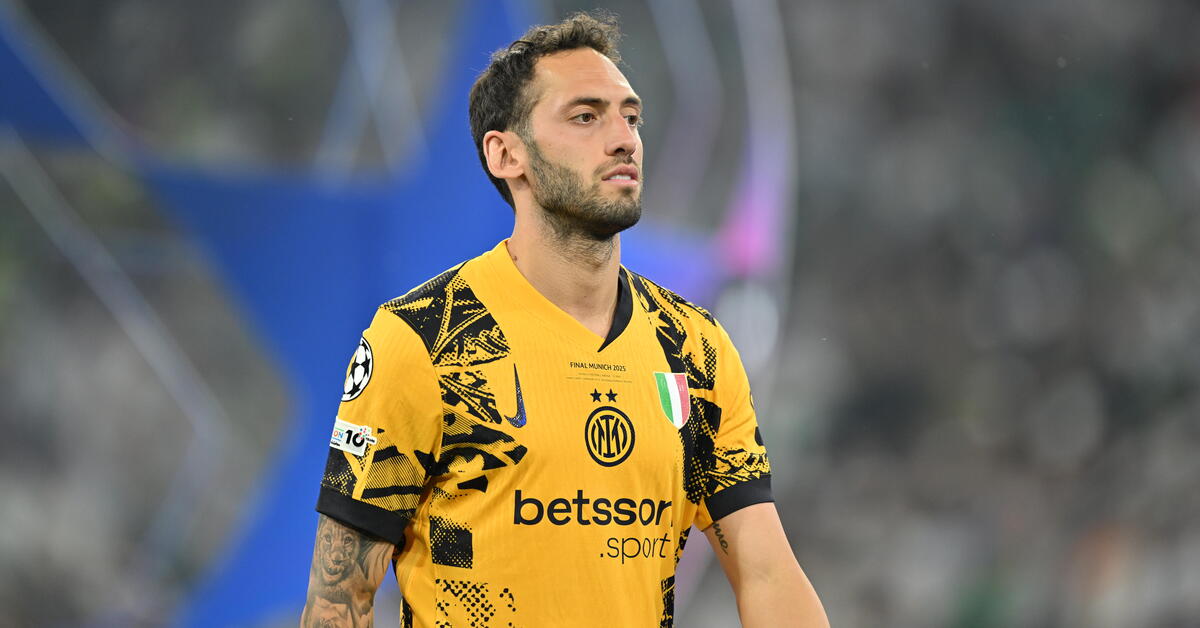Hakan Çalhanoğlu tarihe geçti!