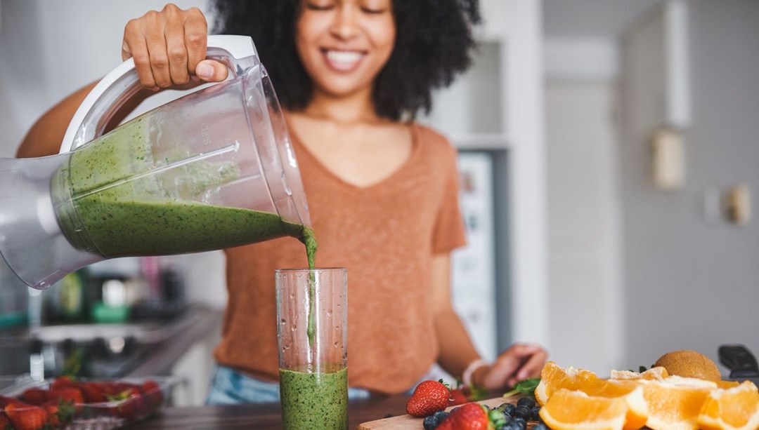 Smoothieler mi, meyve suyu mu: Hangisi daha sağlıklı?