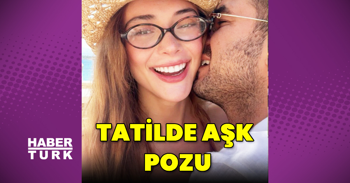 Tatilde aşk pozu