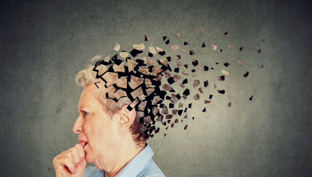 Alzheimer hastalığının erken belirtisi: Nasıl önlenebilir?