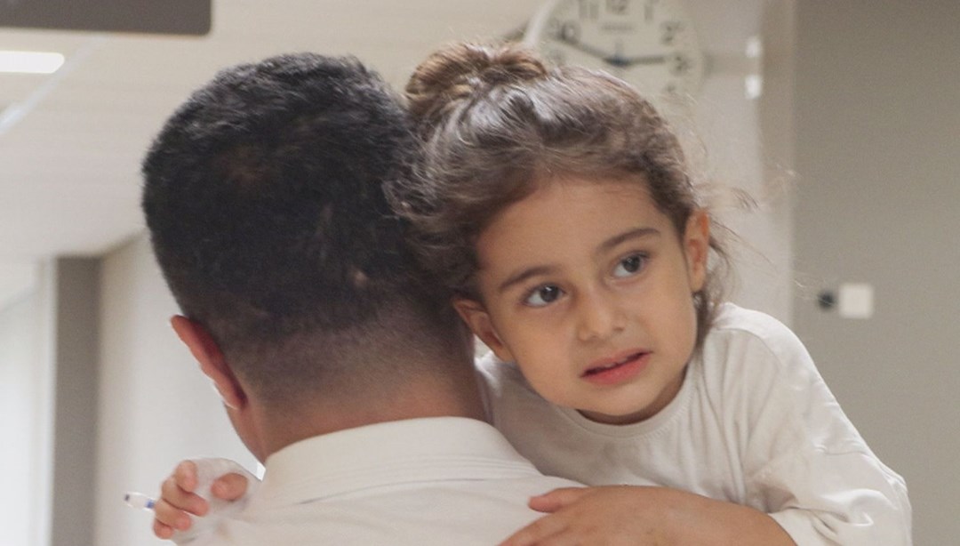 Doktorları hayrete düşüren vaka! 3 yaşındaki Berfin’in organları birbirine yapışmış… “Satışı yasaklansın, ölümcül”