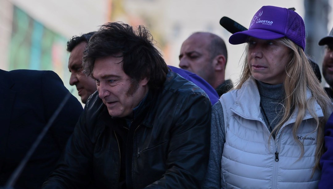 Arjantin Devlet Başkanı Javier Milei’ye taşlı saldırı