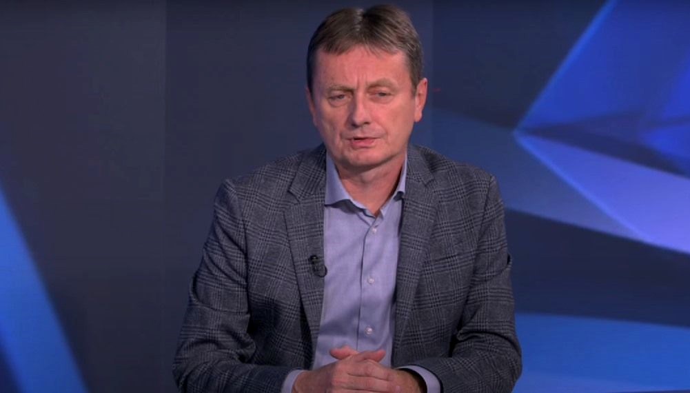 Canlı yayında beyin kanaması geçirdi: Sırp bakanın durumu ciddi