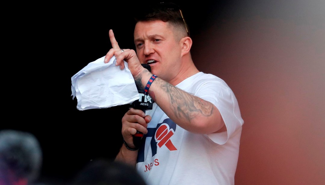 İngiltere’de aşırı sağcı Tommy Robinson gözaltına alındı