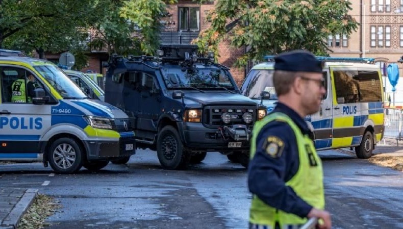 İsveç’te cami yakınlarında ateş açıldı: 2 kişi yaralandı
