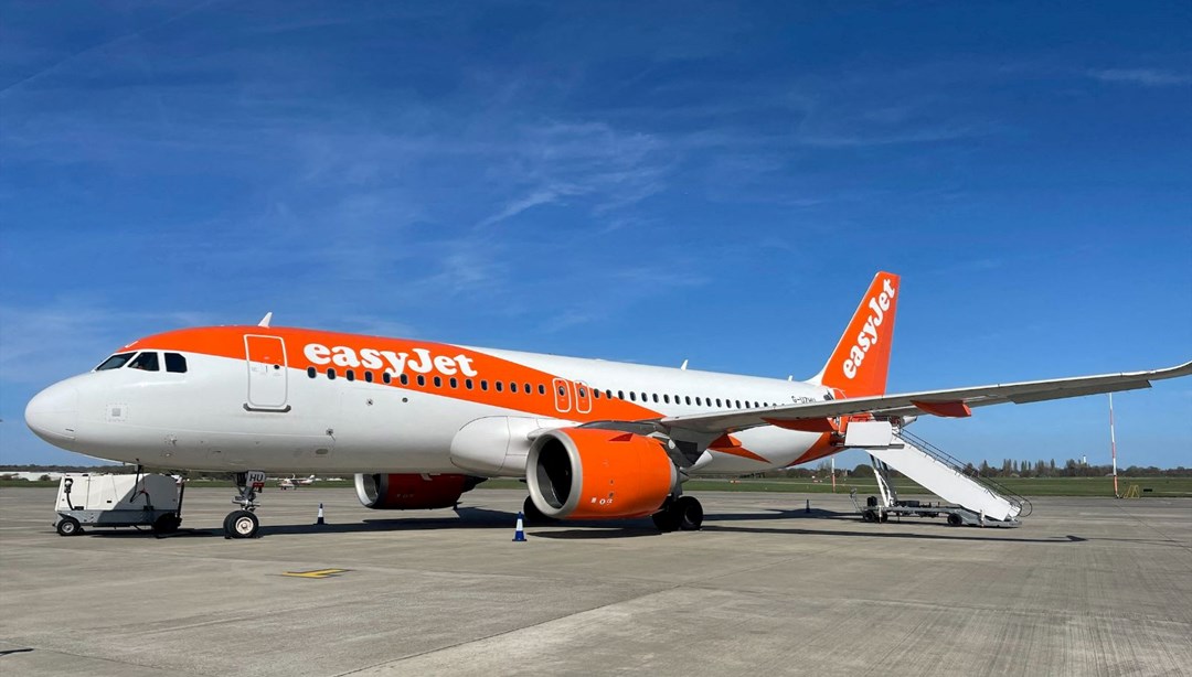 Sarhoş ve çıplak yakalanan pilot görevden uzaklaştırıldı