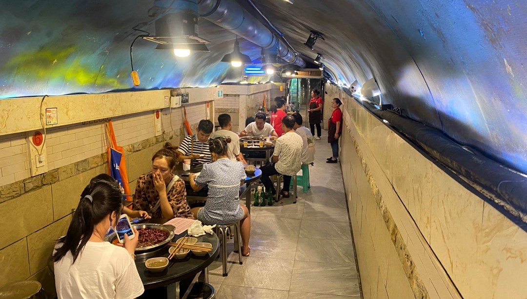 Savaş sığınağı restorana dönüştü: Önce bombalardan korudu şimdi sıcaktan