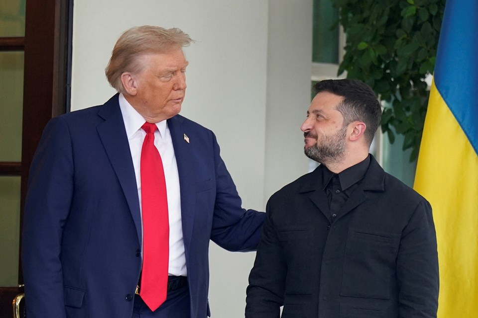 Trump bu kez Zelenski’nin kıyafetini beğendi: İnanmıyorum, bayıldım
