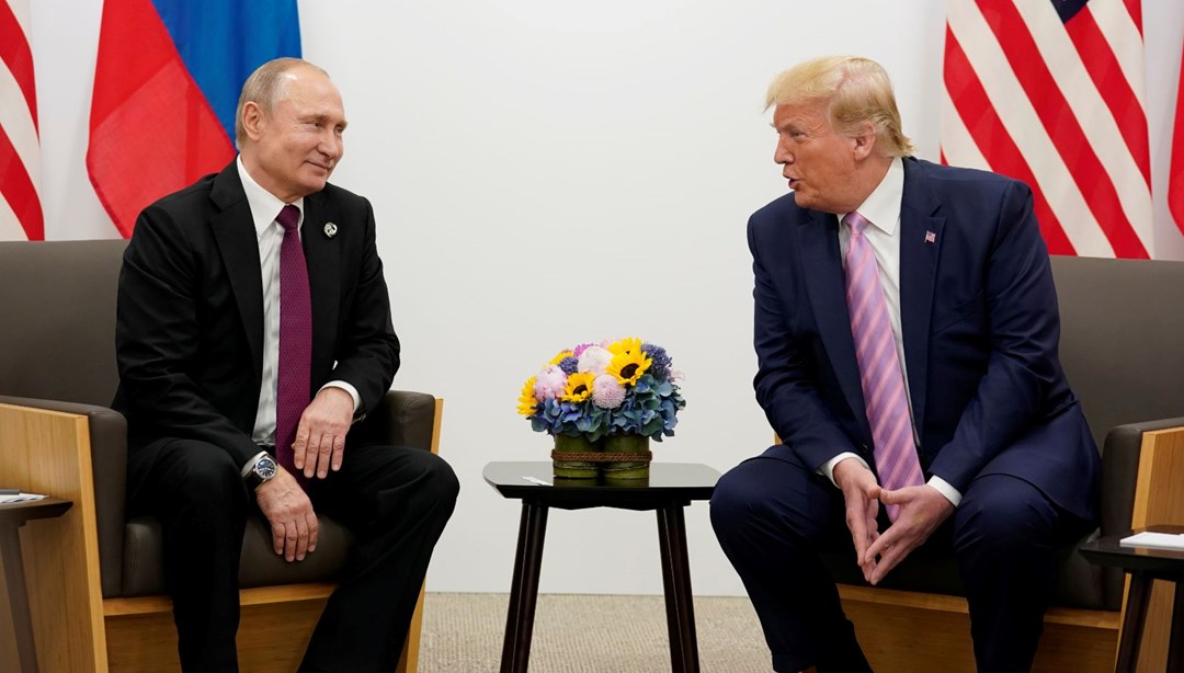 Trump ve Putin’in Alaska zirvesi: Lavrov’dan tişörtlü mesaj
