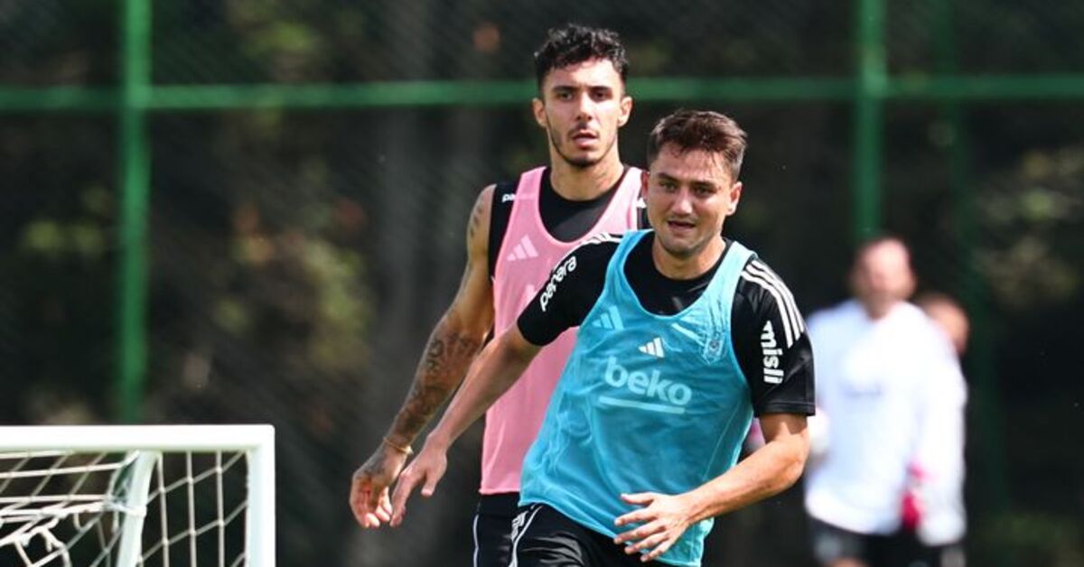 Cengiz Ünder sahaya indi!
