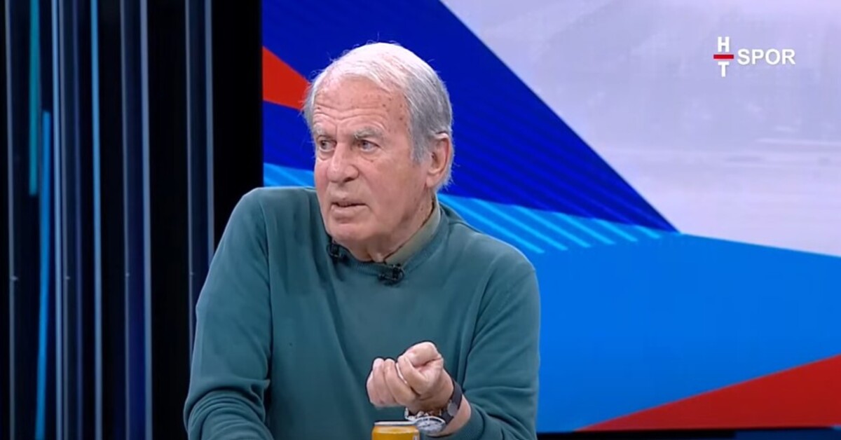 “Galatasaray geçen senenin önünde futbol oynamıyor!”