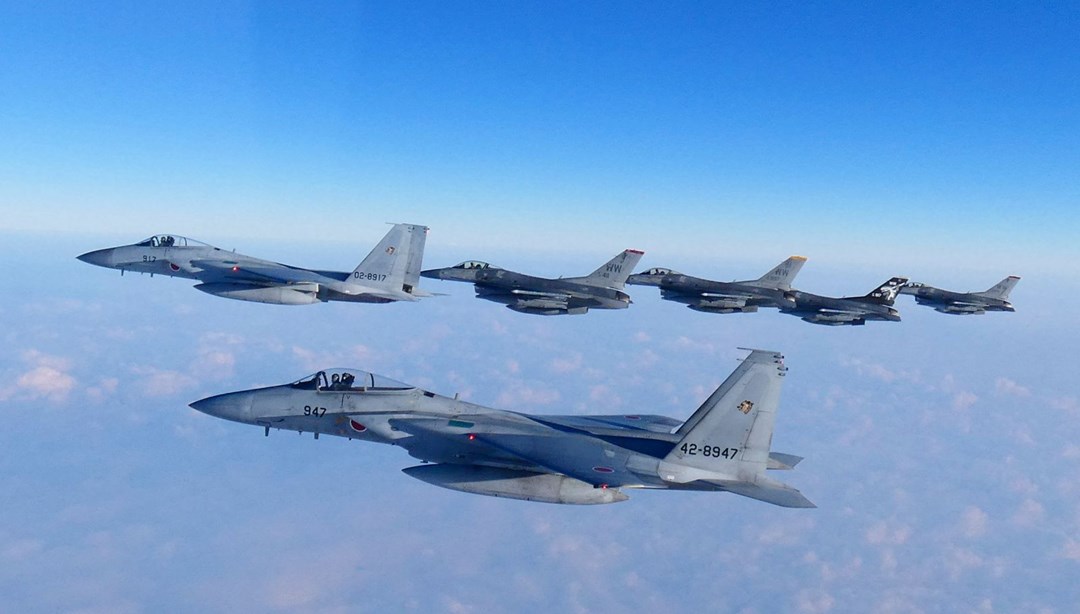 Japonya’dan tarihi F-15 hamlesi: Savaş jetleri ilk kez Avrupa’ya gidiyor