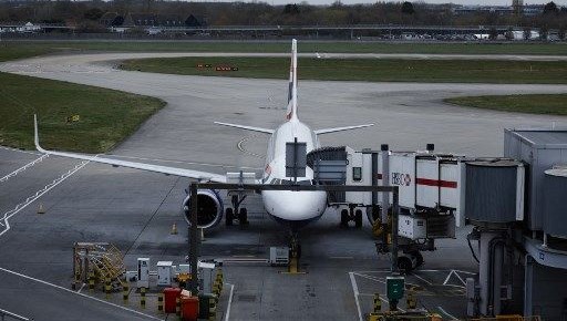 Londra’daki Heathrow Havalimanı’nda tehlikeli madde alarmı