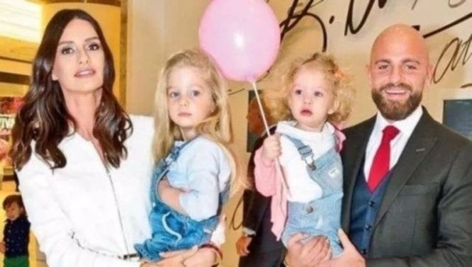 ‘Özilhan’ soyadından vazgeçti