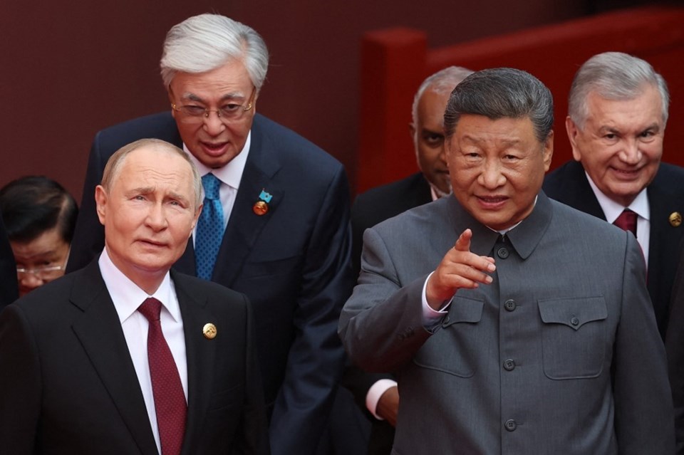 Putin mikrofona yakalandı. 150 yıl yaşamanın sırrını mı biliyor?