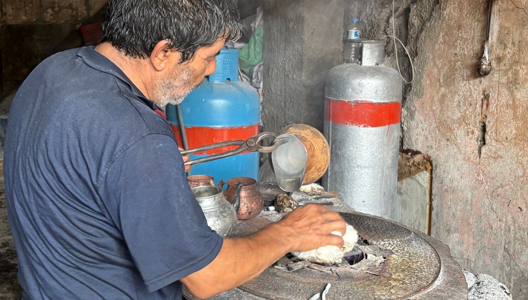 7 yaşında başladığı mesleğini 58 yıldır aşkla sürdürüyor: ”Gençlerin bu işe merakı yok”
