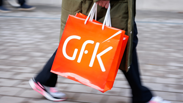 Almanya’da tüketici güveni dibe vurdu