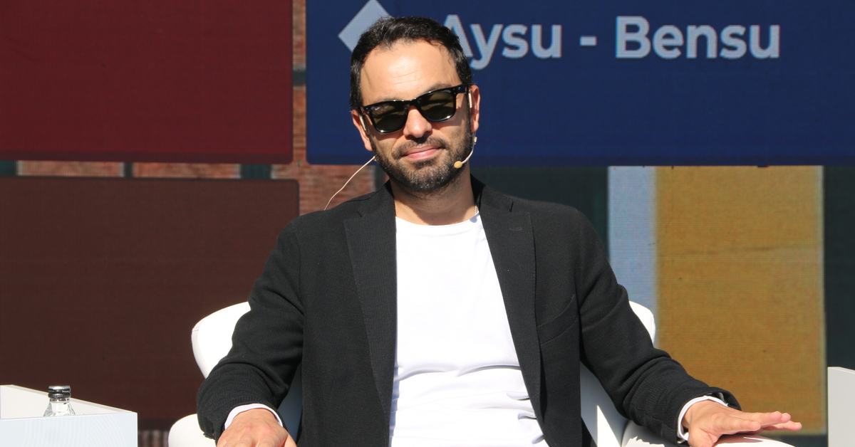 “Antrenörlük benim için futbolculuğun önünde”