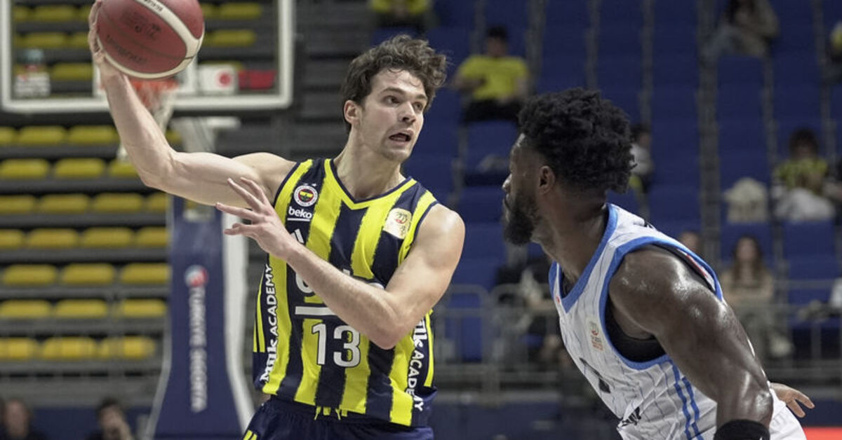 Fenerbahçe Beko deplasmanda farklı galip!