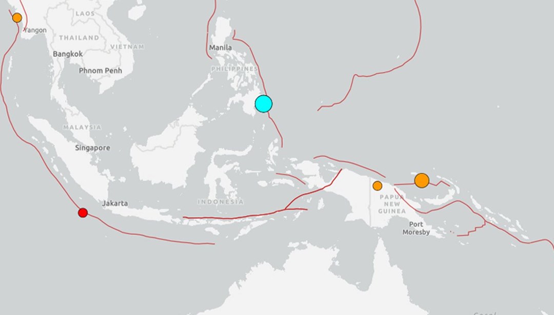 Filipinler’de 7.6 büyüklüğünde deprem: Tsunami uyarısı yapıldı