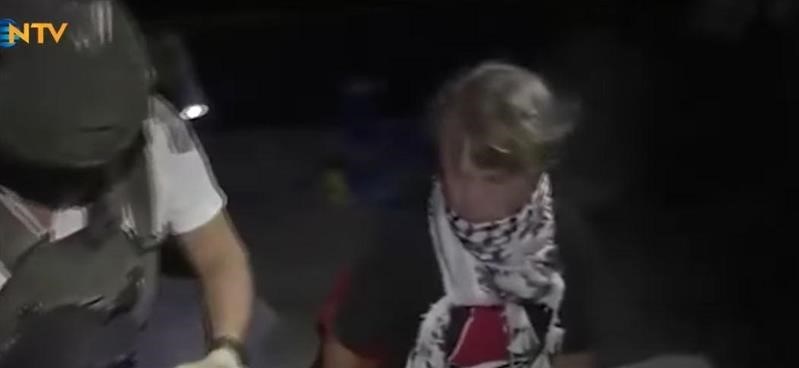 İsrail donanması Sumud Filosu’na baskın düzenledi. Aktivistler İsrail’e götürüldü.